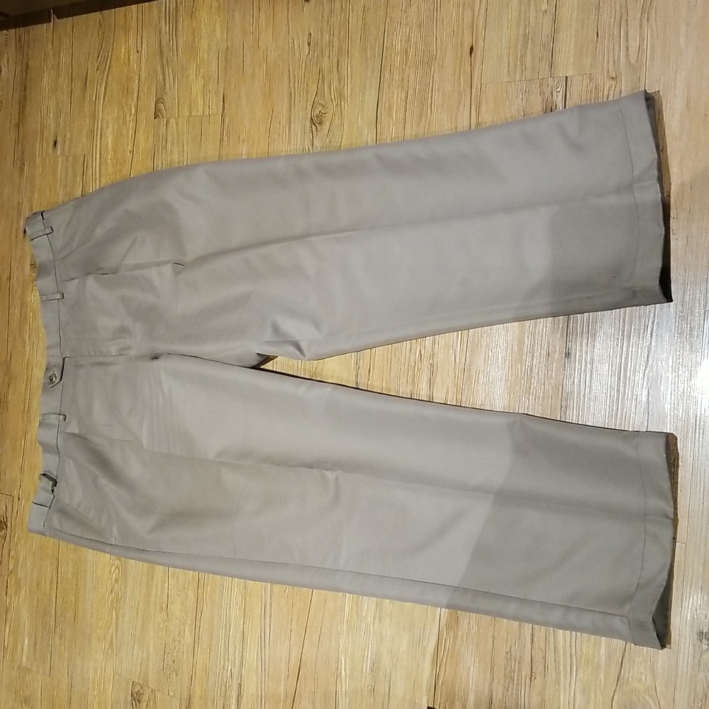 Perry Ellis Portfolio pants sz 44x32 like new condition